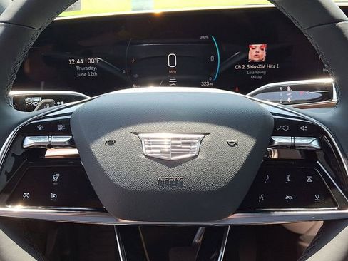 New 2025 Cadillac Lyriq Luxury image 11