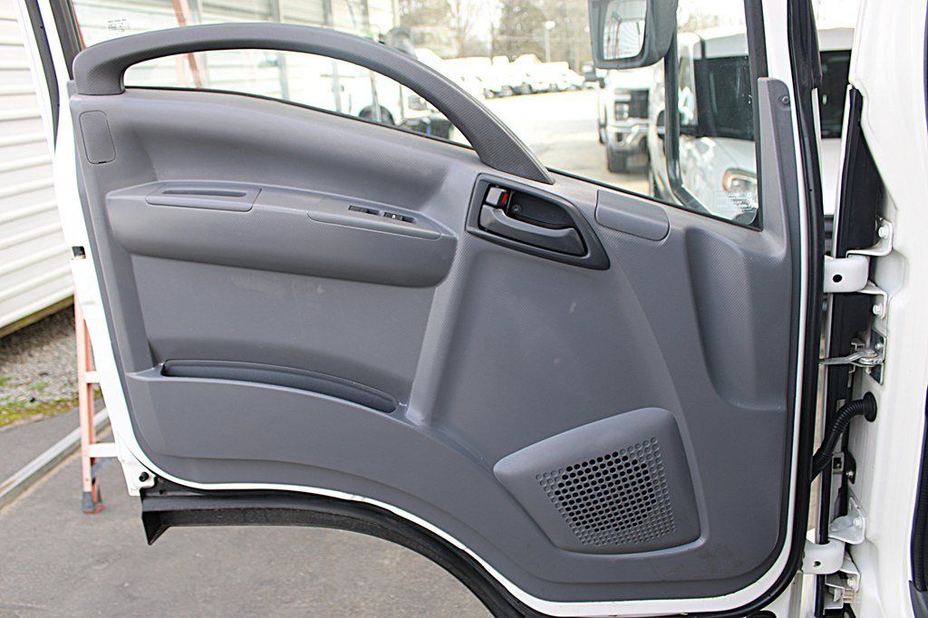 Used 2019 Isuzu NPR RWD image 18