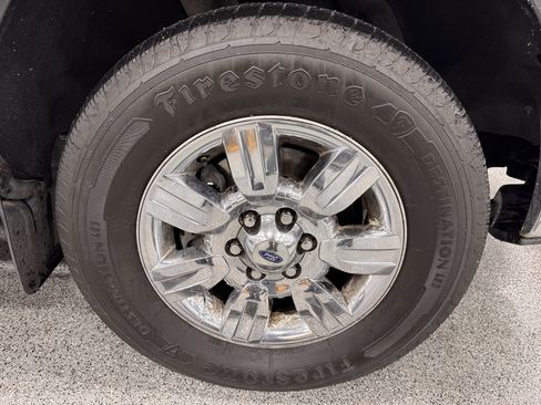 Used 2012 Ford F150 XLT w/ XLT Chrome Pkg image 27