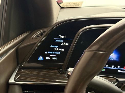 Used 2021 Cadillac Escalade Premium Luxury w/ Driver Assist Tech Package image 43