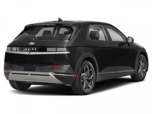 Used 2024 Hyundai Ioniq 5 SEL image 2