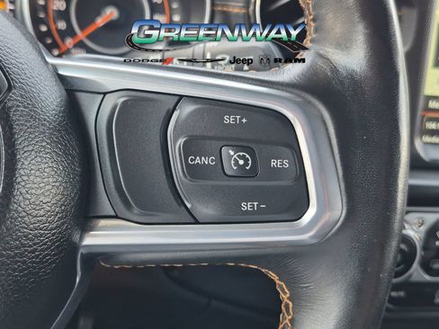 Used 2022 Jeep Wrangler Unlimited Sahara AWD/4WD image 26