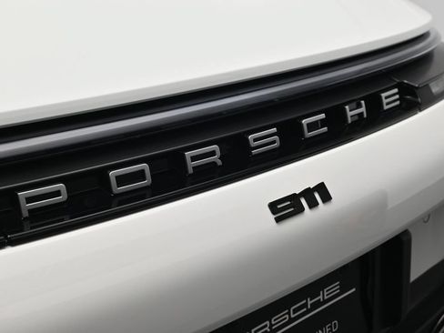 Used 2025 Porsche 911 Carrera RWD image 26