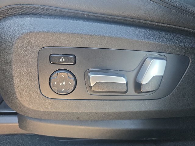 Used 2021 BMW X5 sDrive40i w/ Convenience Package RWD image 12