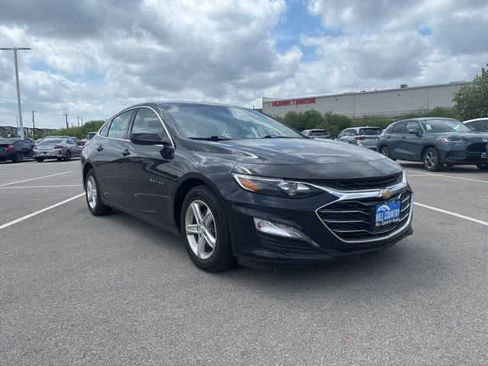 Used 2023 Chevrolet Malibu LT image 7