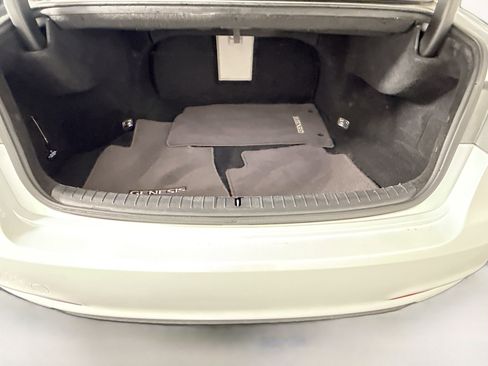Used 2016 Hyundai Genesis 3.8 RWD image 35