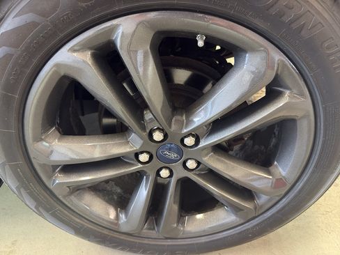 Used 2015 Ford Edge Sport w/ Equipment Group 401A AWD/4WD image 37