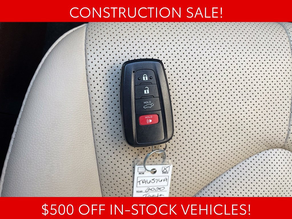 Used 2020 Toyota Highlander Limited FWD image 32