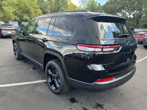 New 2025 Jeep Grand Cherokee L Limited w/ Black Appearance Package image 6