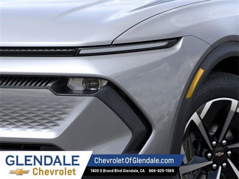 New 2026 Chevrolet Equinox EV LT image 10