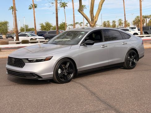Used 2024 Honda Accord Sport image 2