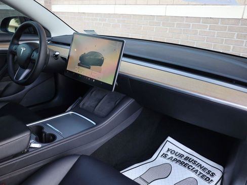 Used 2022 Tesla Model 3 Performance AWD/4WD image 27