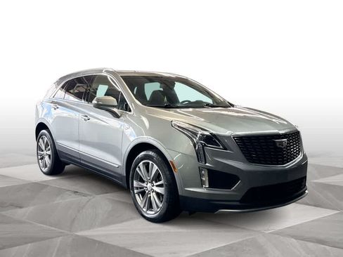 Used 2024 Cadillac XT5 Premium Luxury AWD/4WD image 2