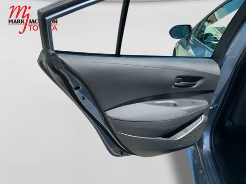 Used 2024 Toyota Corolla LE FWD image 29