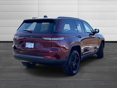 New 2026 Jeep Grand Cherokee Altitude AWD/4WD image 4