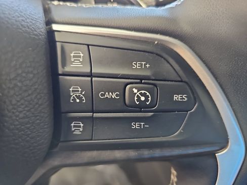 Used 2023 Jeep Grand Cherokee L Limited AWD/4WD image 40