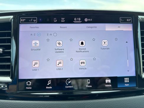 Used 2022 Chrysler Pacifica Touring-L image 25