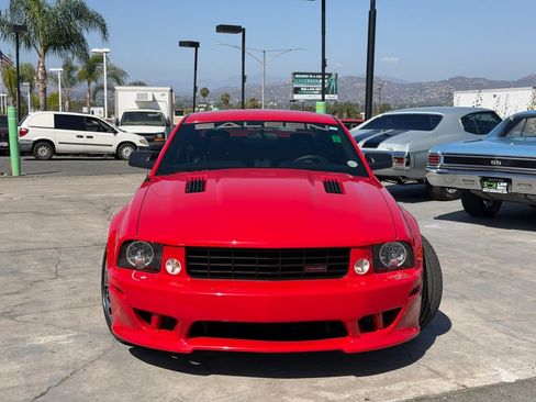 Used 2006 Ford Mustang GT RWD image 4