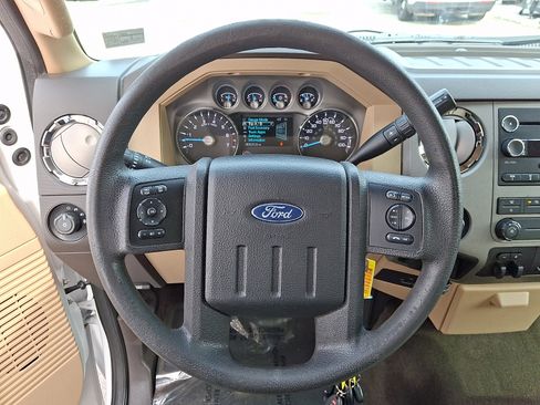 Used 2016 Ford F250 XLT w/ XLT Value Package image 17