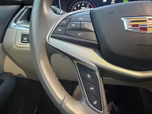 Used 2021 Cadillac XT5 Premium Luxury FWD image 19