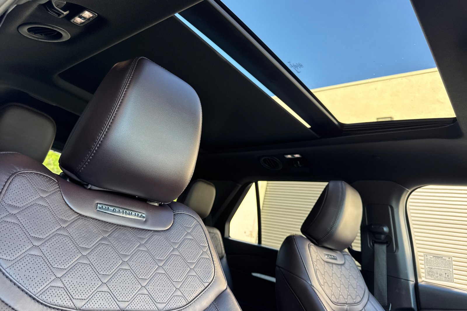Used 2025 Ford Explorer Platinum w/ LUX Leather Package AWD/4WD image 20