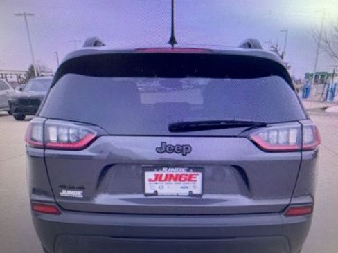 Used 2023 Jeep Cherokee Altitude Lux image 7