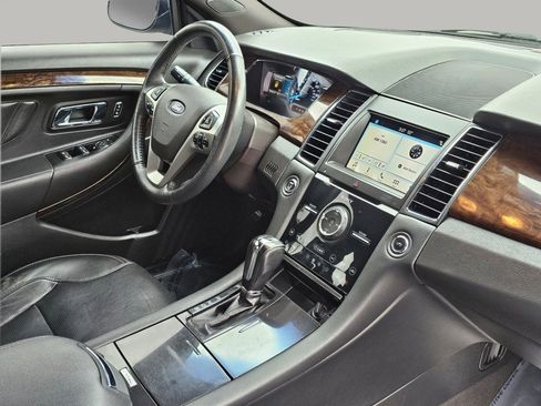 Used 2019 Ford Taurus Limited image 23