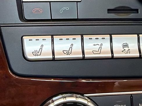 Certified 2020 Mercedes-Benz SL 550 image 20