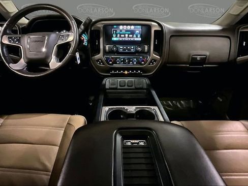 Used 2017 GMC Sierra 2500 Denali w/ Duramax Plus Package AWD/4WD image 21