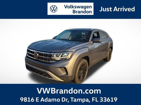 Used 2023 Volkswagen Atlas Cross Sport SE w/ Black Wheel Package image 1
