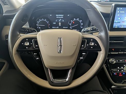 Certified 2021 Lincoln Corsair FWD w/ Equipment Group 101A image 14