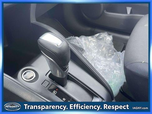 Certified 2025 Nissan Kicks Play S image 28