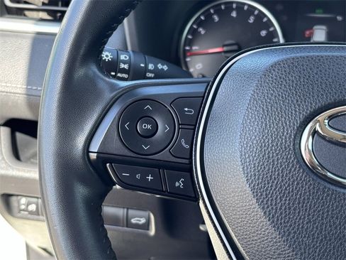 Certified 2022 Toyota RAV4 XLE Premium image 34