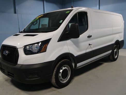 Used 2024 Ford Transit 150 Low Roof RWD image 24