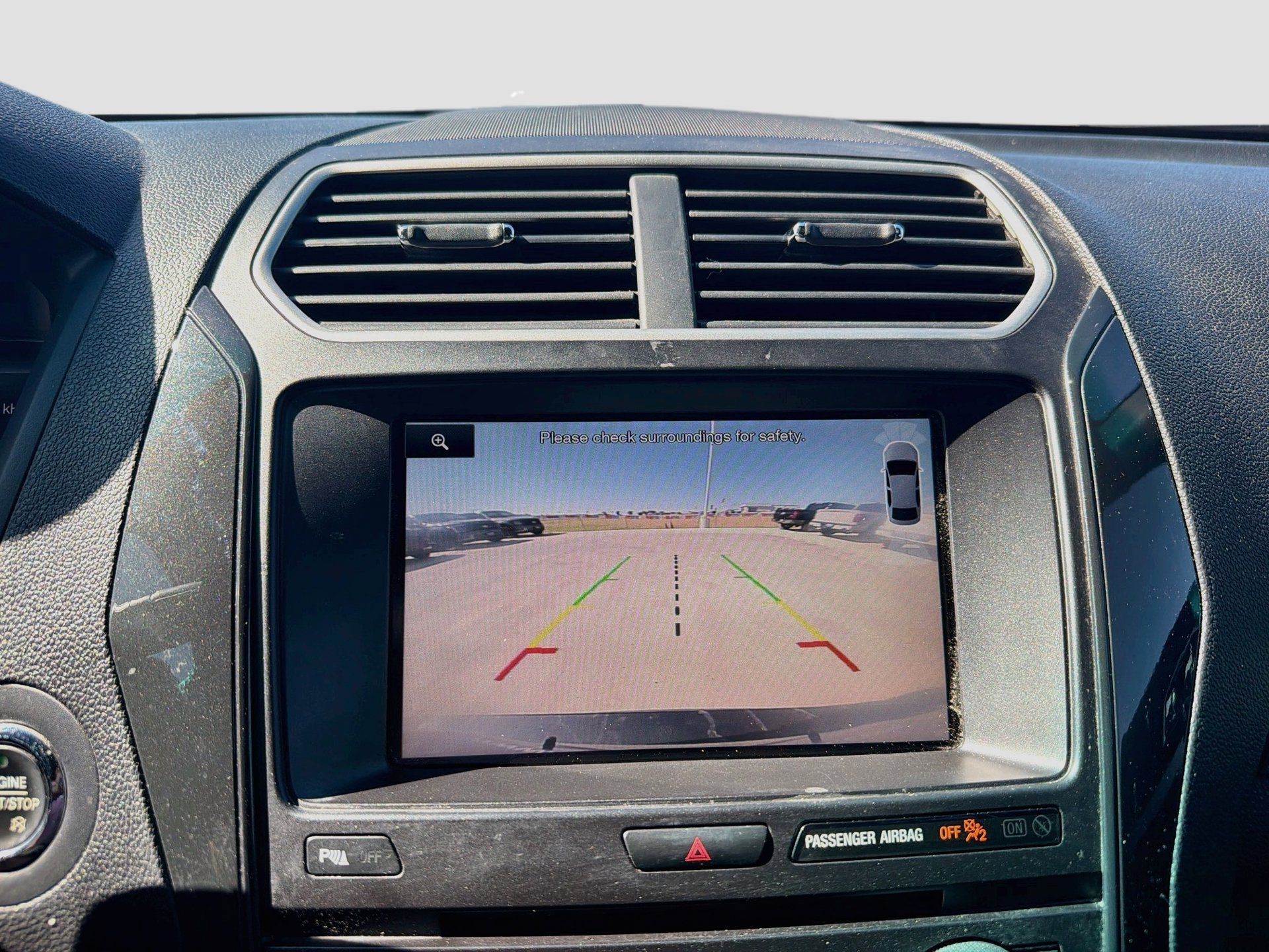 Used 2016 Ford Explorer XLT FWD image 17