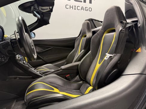 Used 2020 McLaren 720S Spider RWD image 10