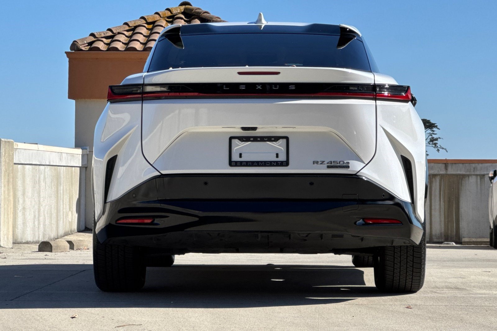Certified 2023 Lexus RZ 450e Premium w/ Technology Package AWD/4WD image 9
