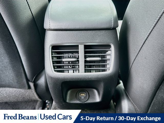 Used 2022 Hyundai Sonata Limited w/ Preferred Accessory Package FWD image 34