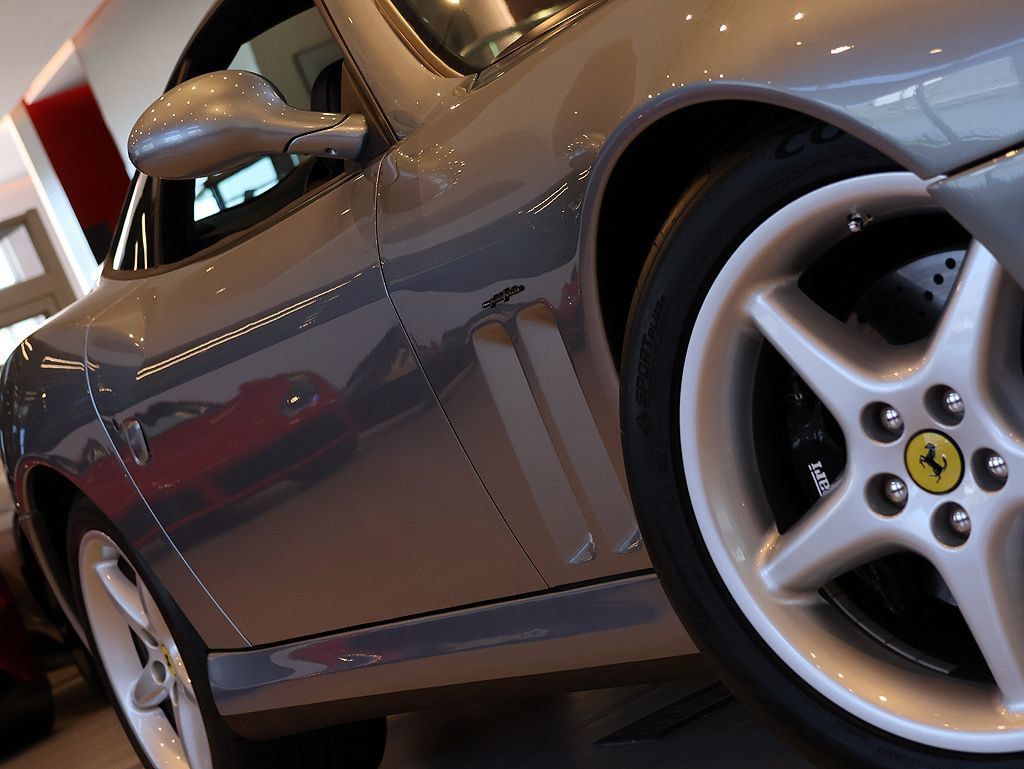 Used 1999 Ferrari 550 Maranello Coupe RWD image 11