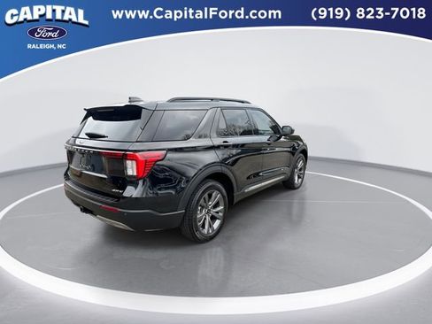 Certified 2025 Ford Explorer Active w/ Active Comfort Package image 8