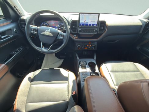 Used 2023 Ford Bronco Sport Outer Banks w/ Tech Package AWD/4WD image 16