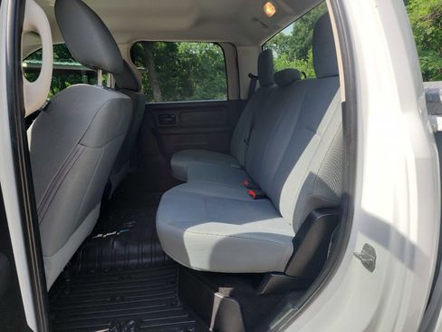 Used 2016 RAM 3500 Tradesman w/ Chrome Appearance Group RWD image 31