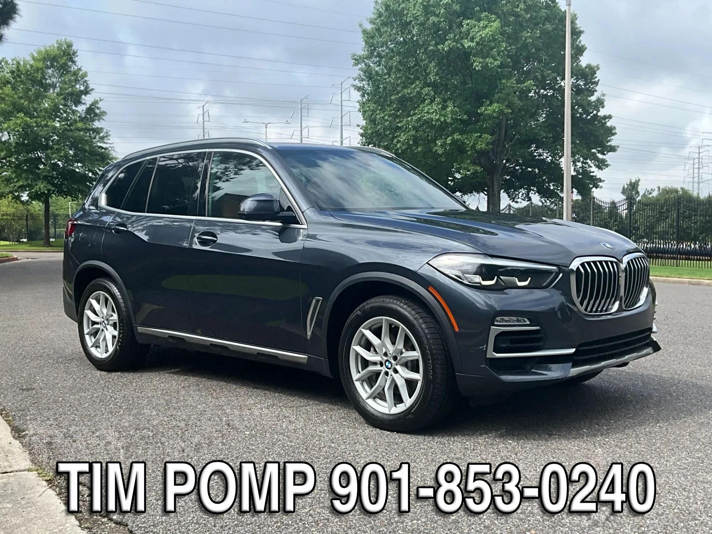 Used 2021 BMW X5 xDrive40i w/ Premium Package AWD/4WD image 4