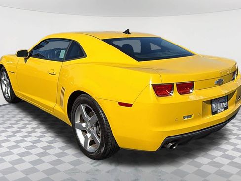 Used 2011 Chevrolet Camaro LT RWD image 7
