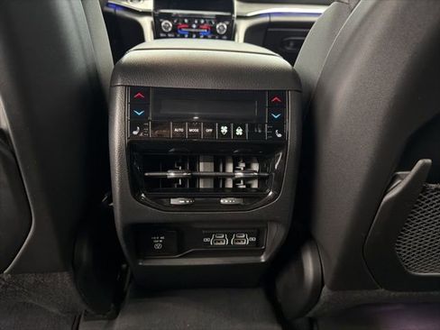 Used 2023 Jeep Grand Cherokee Overland w/ Adv Protech Group III image 29
