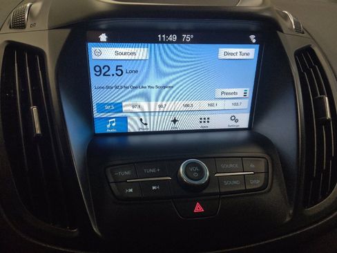 Used 2018 Ford Escape SEL image 25