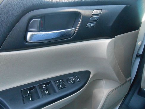 Used 2014 Honda Accord EX-L image 18