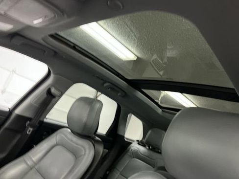 Used 2020 Lincoln Corsair Reserve w/ Elements Package FWD image 19