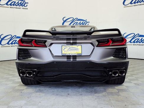 Used 2021 Chevrolet Corvette Stingray Preferred Cpe w/ Z51 Performance Package RWD image 4