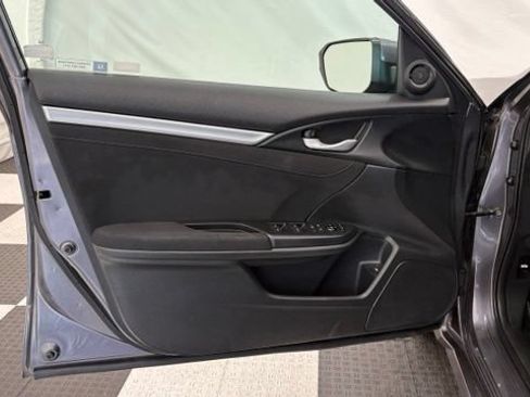 Used 2018 Honda Civic EX image 15